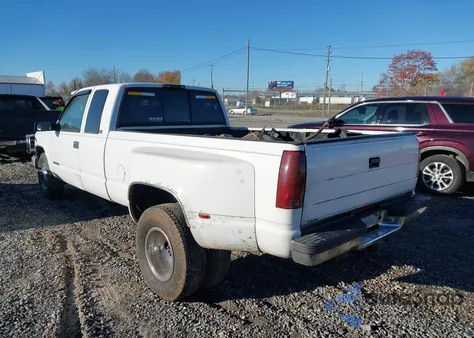 1996 Chevrolet Gmt-400 C3500 из США, поврежденный, VIN 1GCHC39F7TE143649